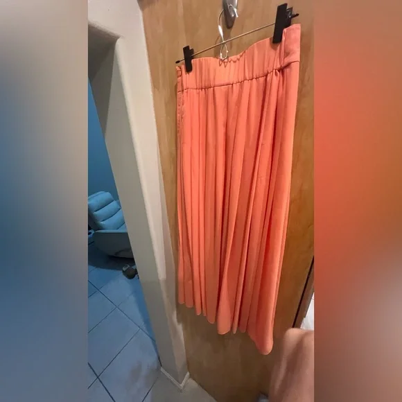 Anthropologie || Maeve Zocalo Pleated Chiffon Maxi Skirt Slit Orange Peach - Picture 4 of 9